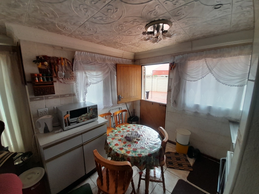 3 Bedroom Property for Sale in Khuma North West